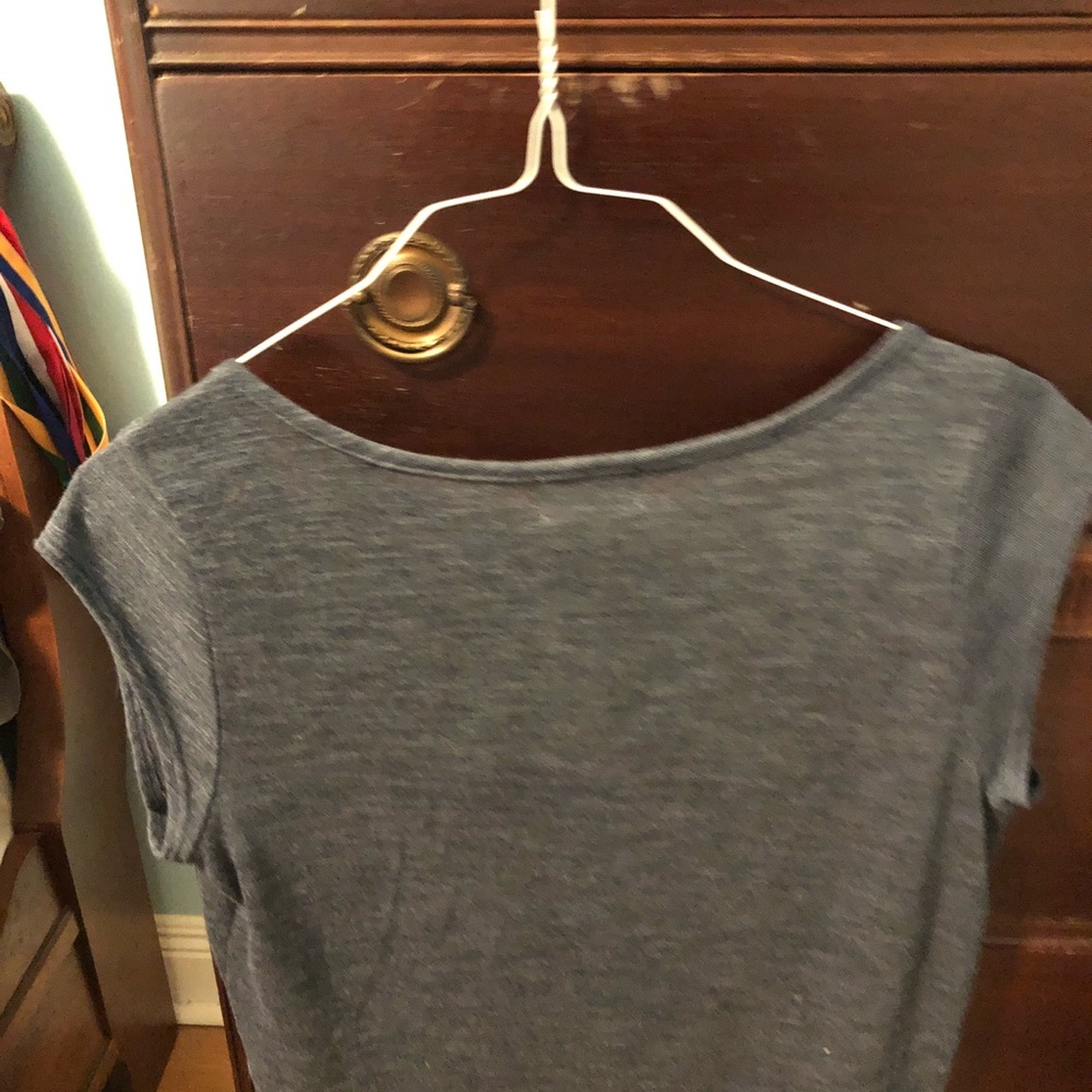 Tops - Picture 5 of 5